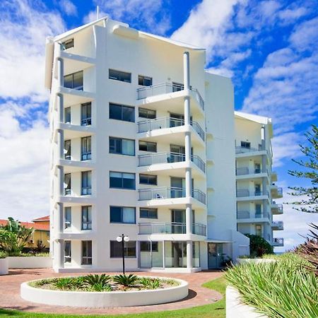 Oceanside Resort - Absolute Beachfront Apartments Gold Coast Eksteriør bilde