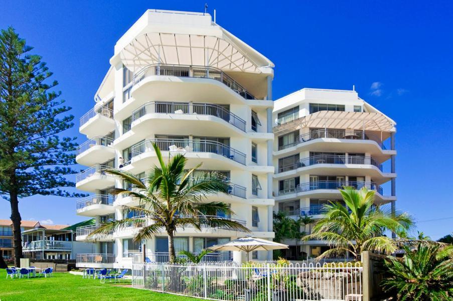 Oceanside Resort - Absolute Beachfront Apartments Gold Coast Eksteriør bilde