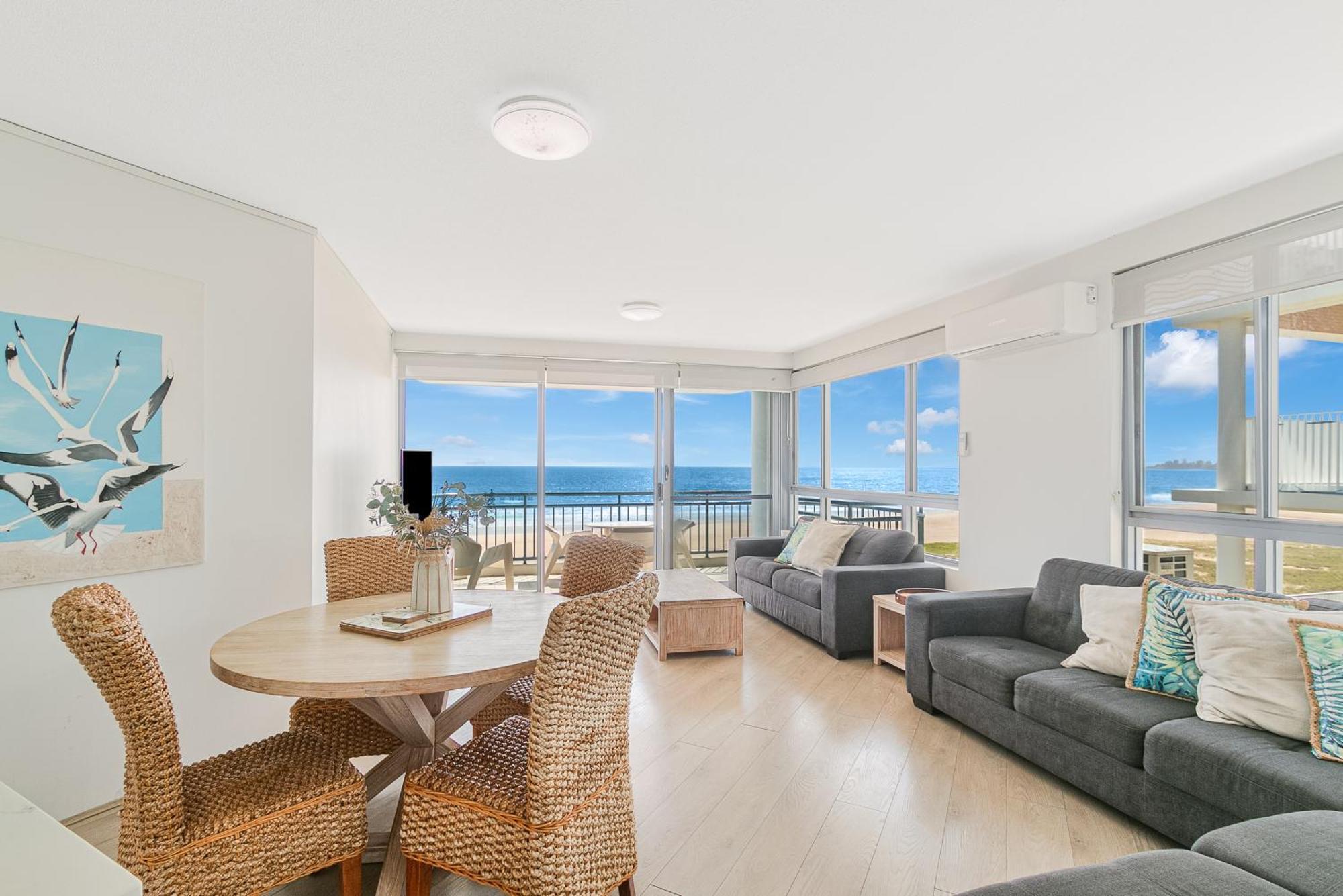Oceanside Resort - Absolute Beachfront Apartments Gold Coast Eksteriør bilde