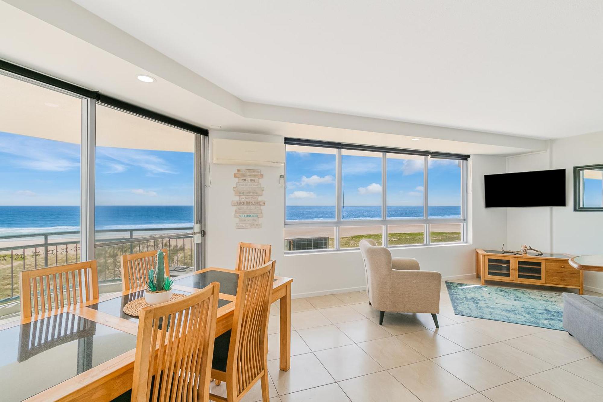 Oceanside Resort - Absolute Beachfront Apartments Gold Coast Eksteriør bilde