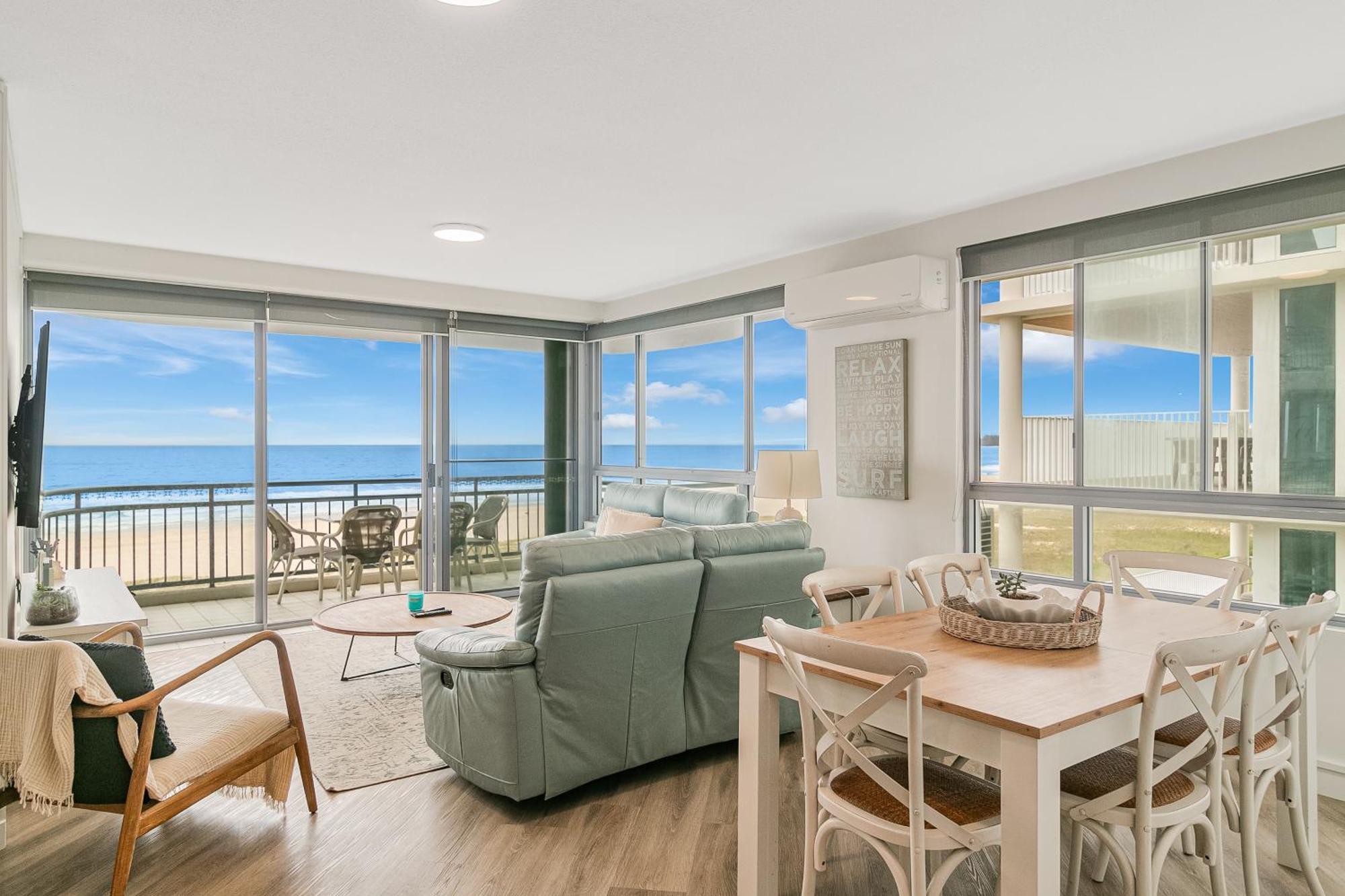 Oceanside Resort - Absolute Beachfront Apartments Gold Coast Eksteriør bilde