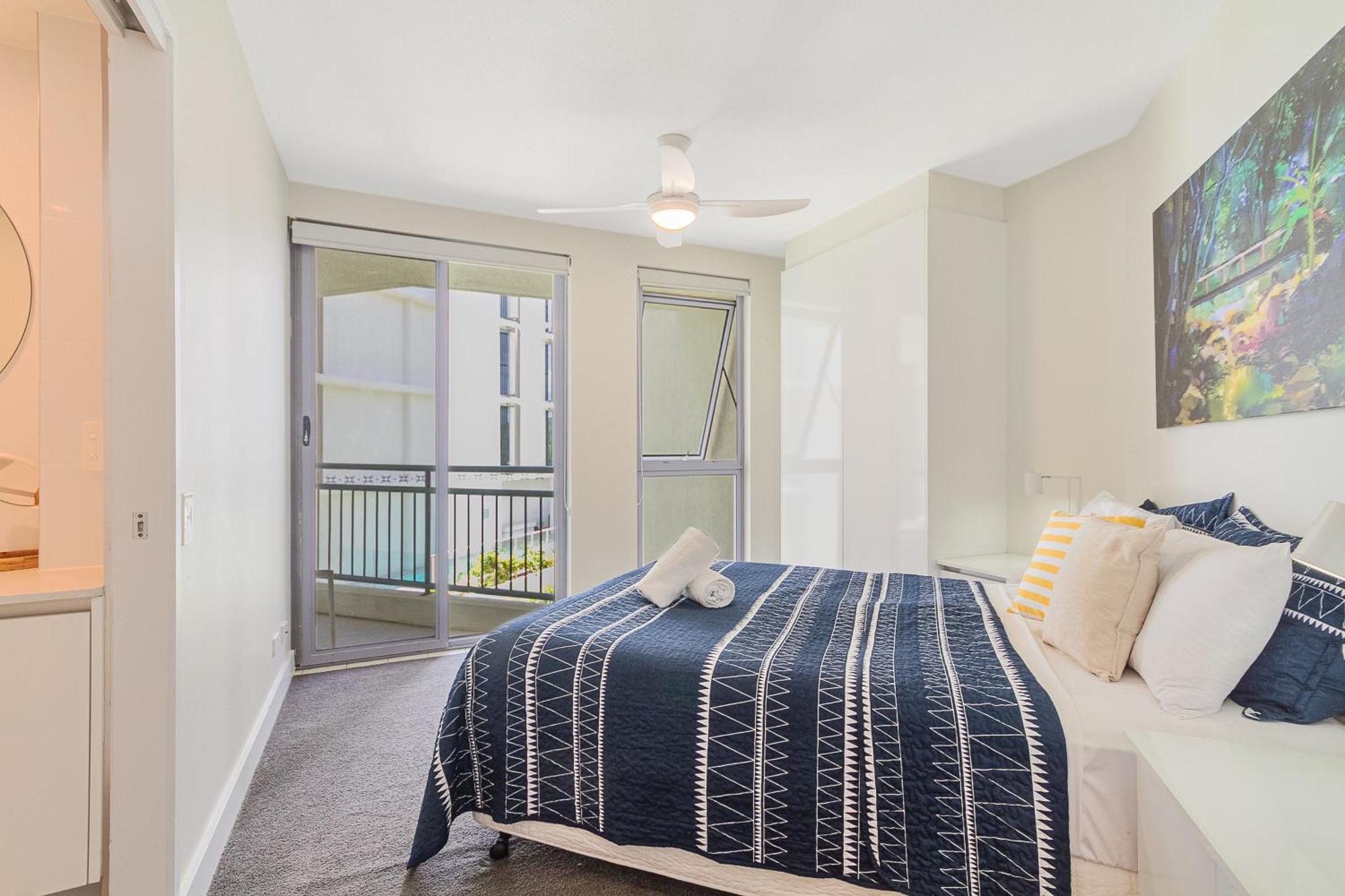 Oceanside Resort - Absolute Beachfront Apartments Gold Coast Eksteriør bilde