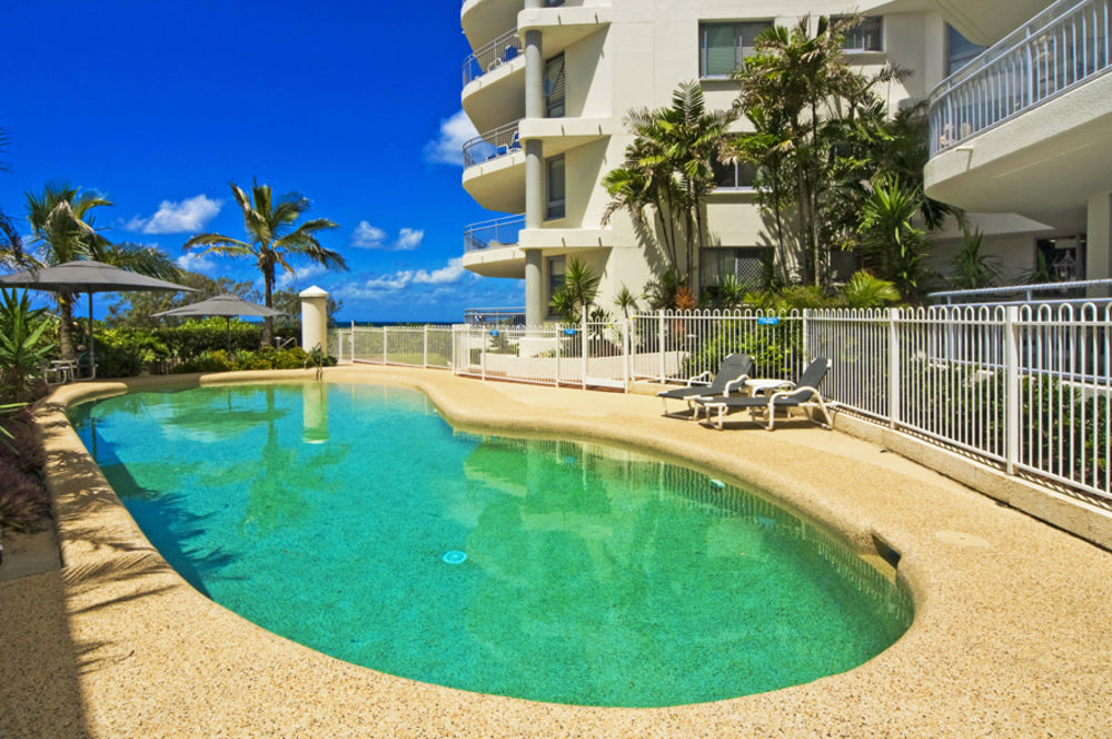 Oceanside Resort - Absolute Beachfront Apartments Gold Coast Eksteriør bilde